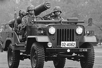 AntiTank_Mitsubishi_Japanese_Military_Jeep_Model_J24A_Type_73.jpg