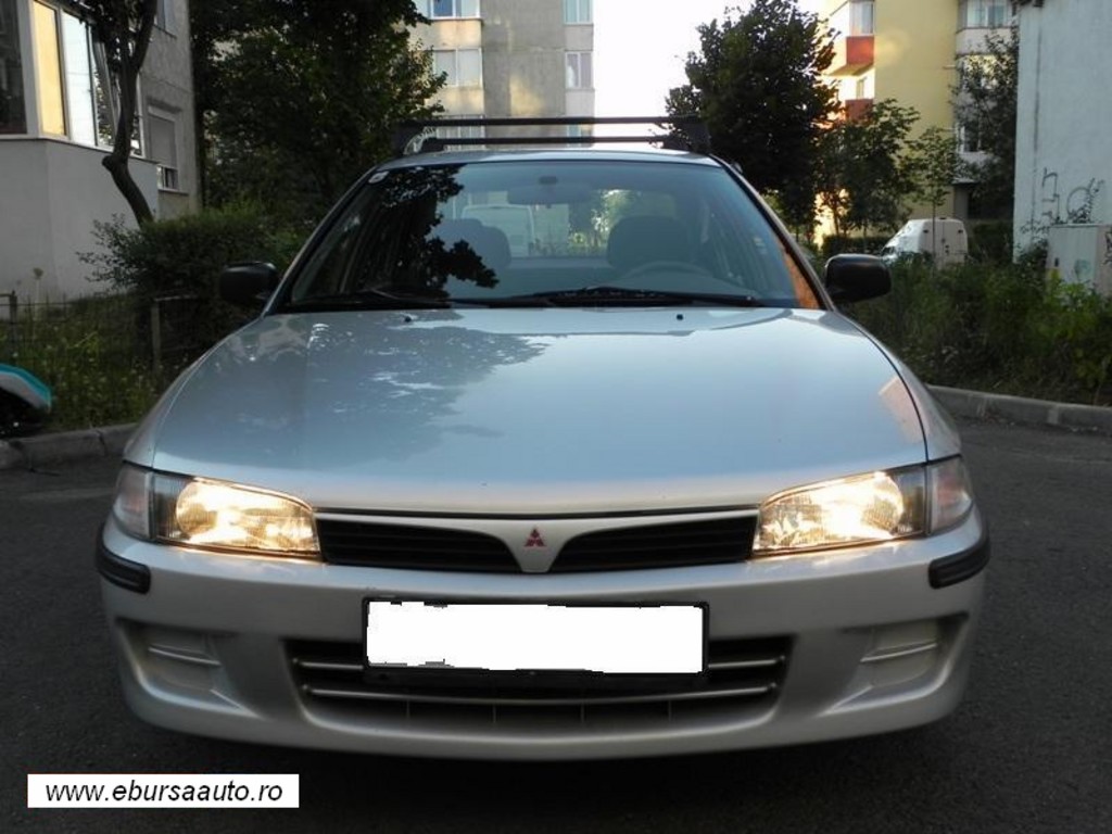 MITSUBISHI_LANCER_2_1_.jpg