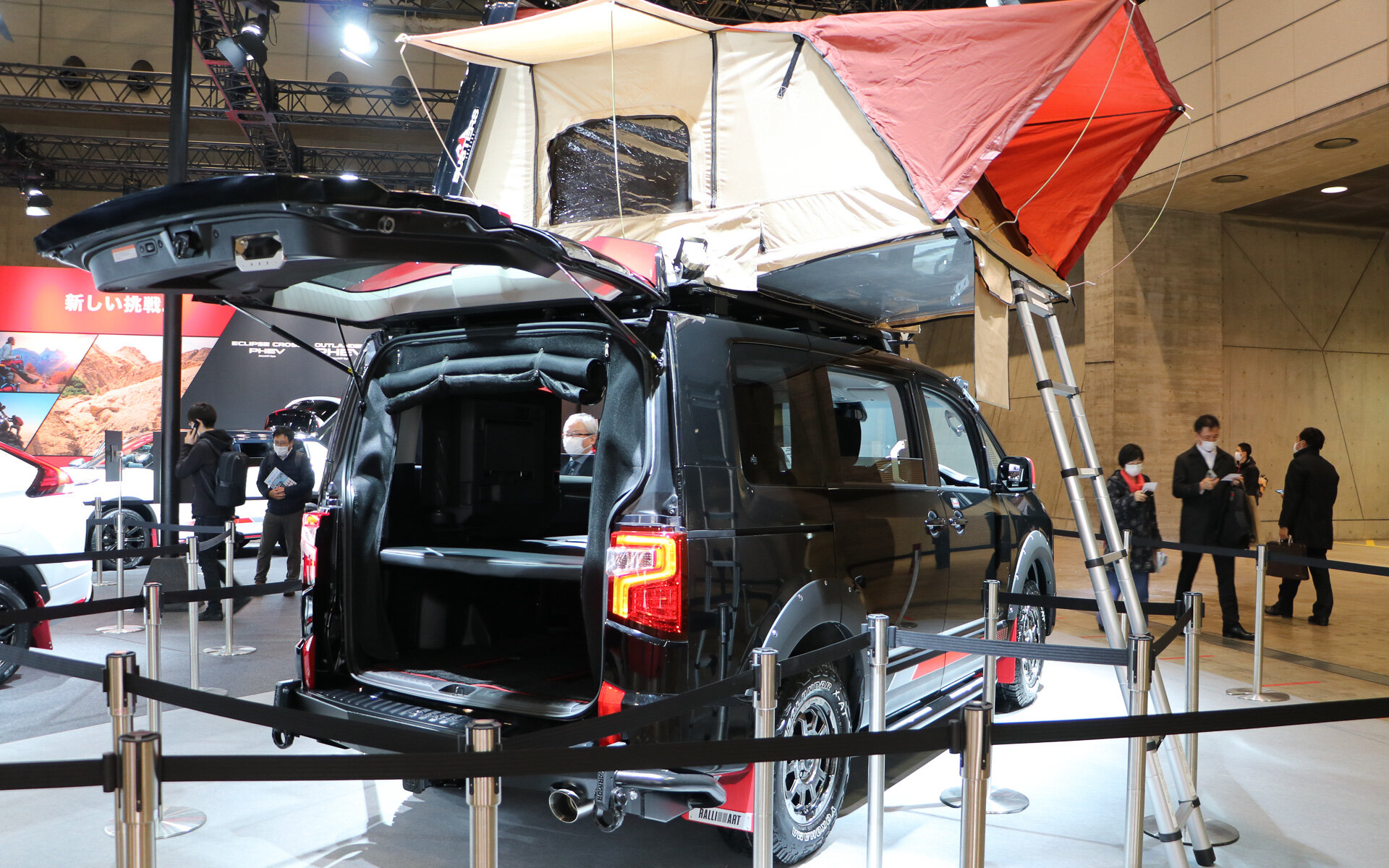 Mitsubishi-Delica-D-5-Tough×Tough-2022_11.jpg